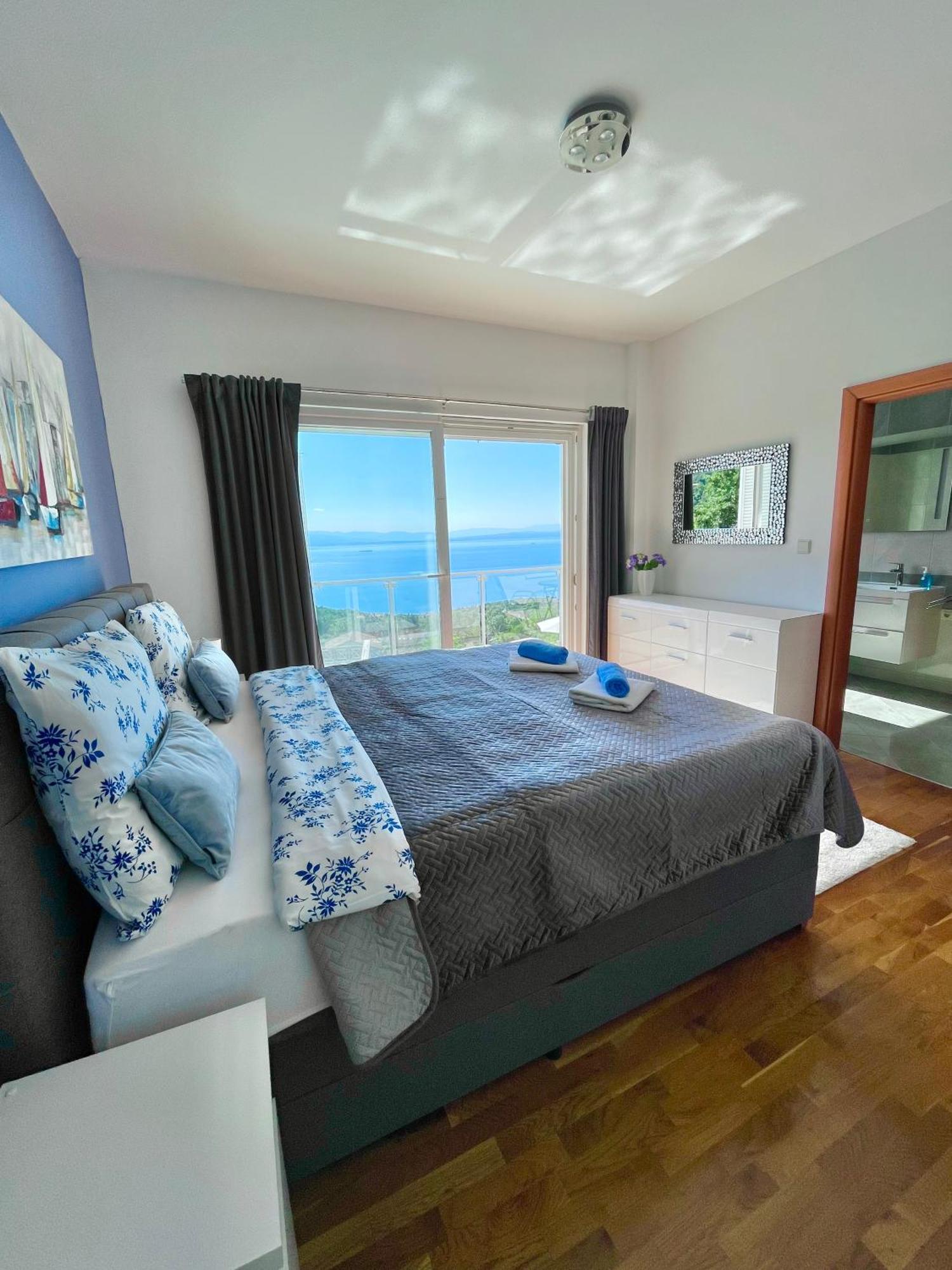 Luxury Villa Eternity - Marvelous Sea View - Box Spring Beds - Opatija-Poljane Buitenkant foto