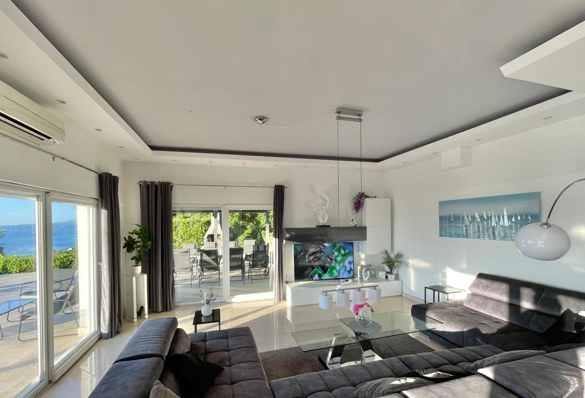 Luxury Villa Eternity - Marvelous Sea View - Box Spring Beds - Opatija-Poljane Buitenkant foto